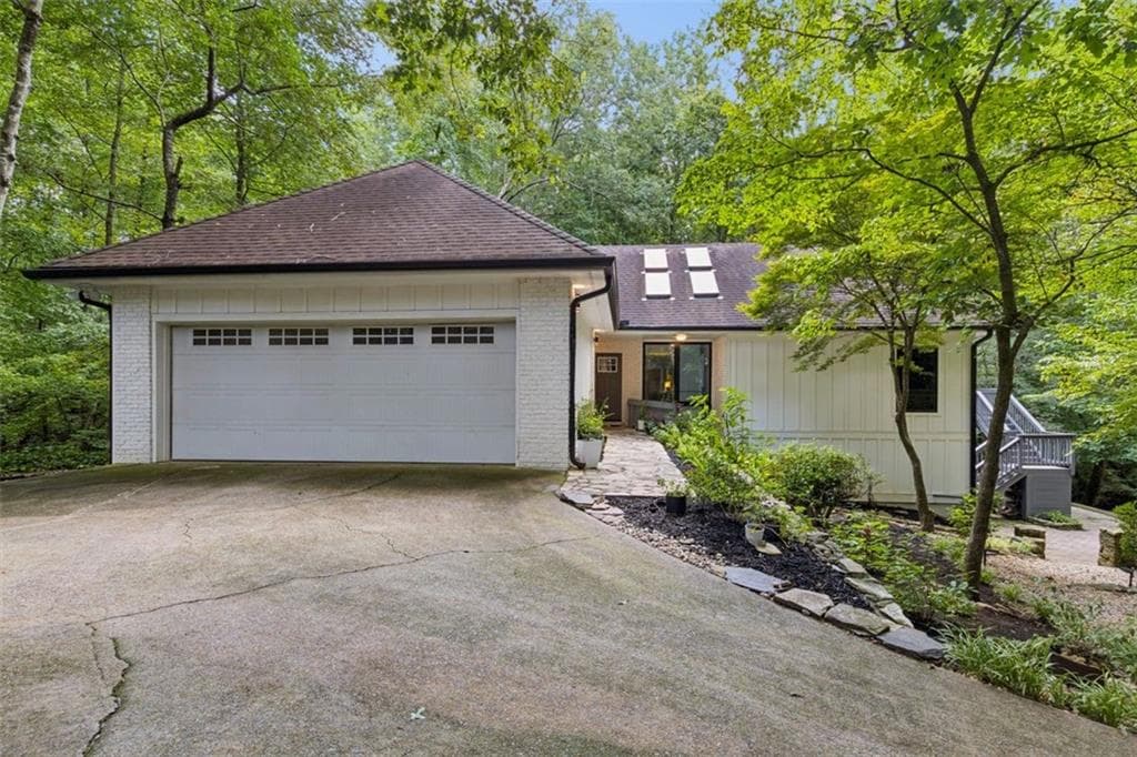 6 bedroom, 5 bathroom, 4,674 sq ft single family residence for sale at 2330 Castle Lane, Marietta, GA 30062