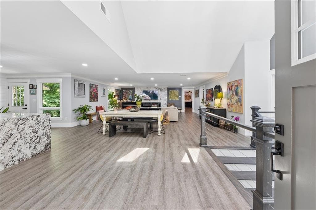 6 bedroom, 5 bathroom, 4,674 sq ft single family residence for sale at 2330 Castle Lane, Marietta, GA 30062 — photo 3