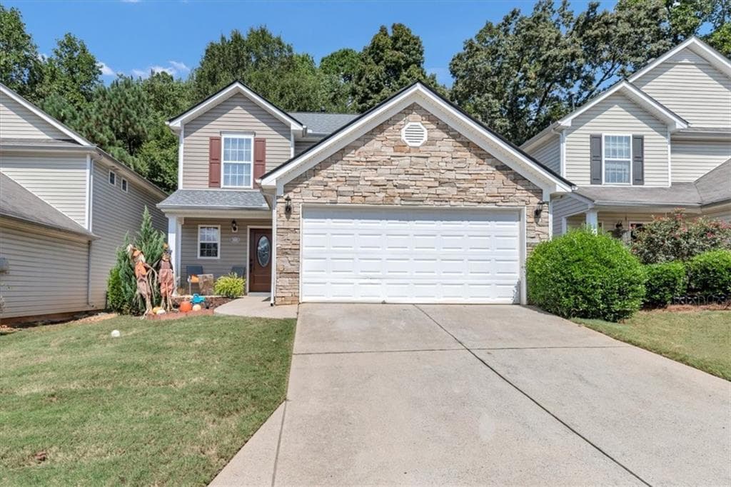 3 bedroom, 3 bathroom, 1,528 sq ft single family residence for sale at 223 Topaz Drive, Dallas, GA 30132