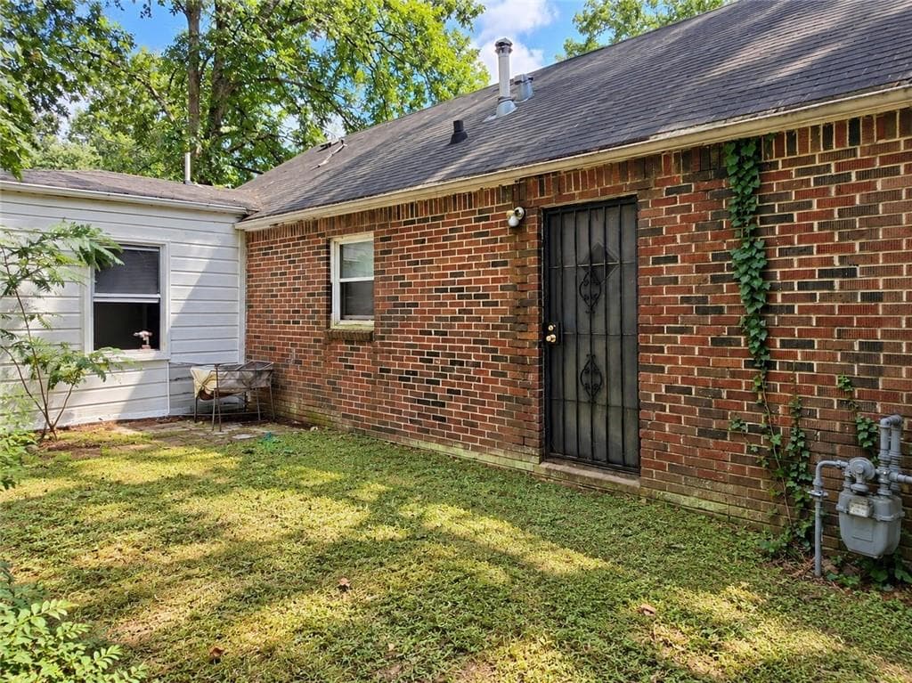 2 bedroom, 1 bathroom, 1,070 sq ft single family residence for sale at 2870 Mcafee Road, Decatur, GA 30032 — photo 9