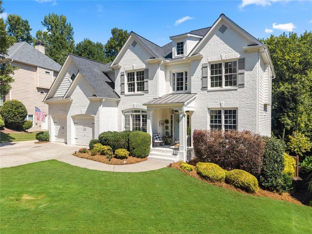 7 bedroom, 5 bathroom, 3,253 sq ft single family residence for sale at 960 Garden Crossing Lane, Cumming, GA 30040 — photo 2
