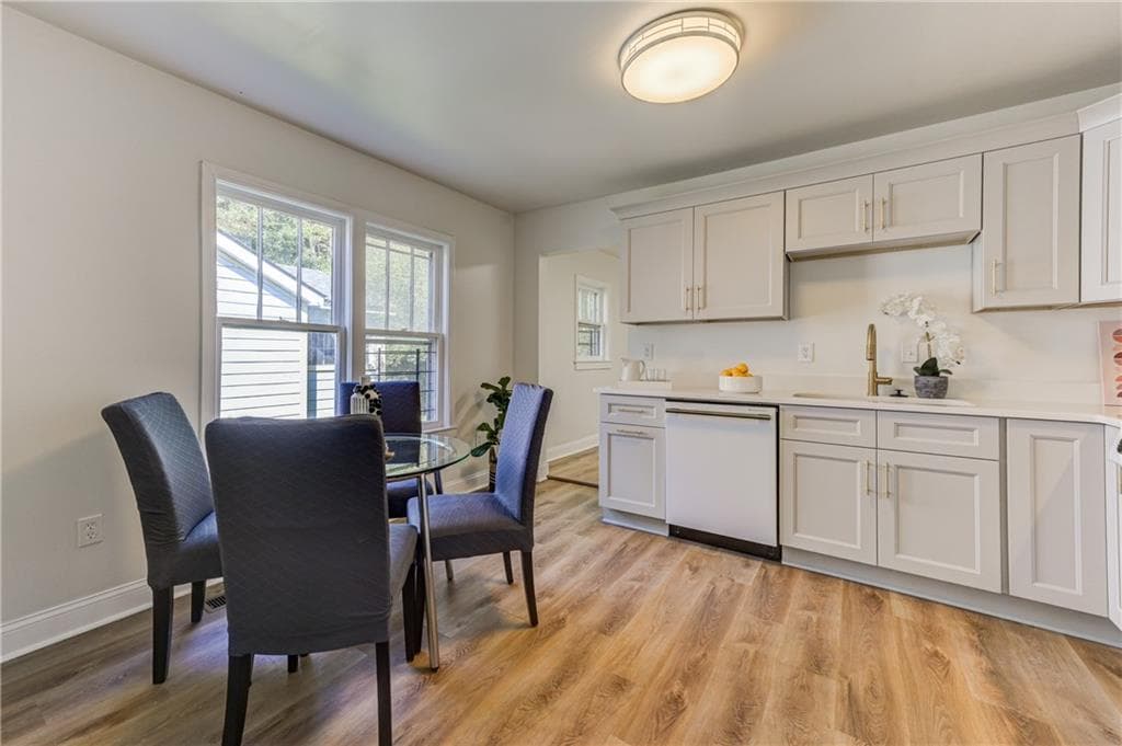 3 bedroom, 2 bathroom, 1,360 sq ft single family residence for sale at 1829 Mercer Avenue, Atlanta, GA 30337 — photo 7