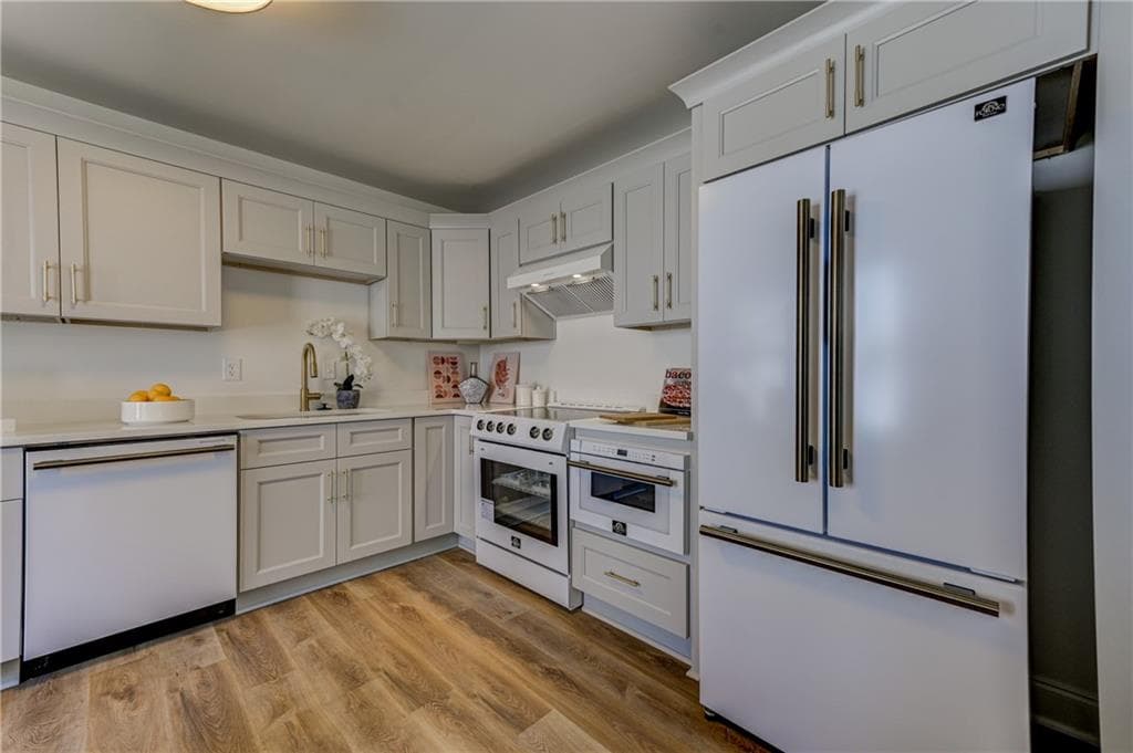 3 bedroom, 2 bathroom, 1,360 sq ft single family residence for sale at 1829 Mercer Avenue, Atlanta, GA 30337 — photo 8