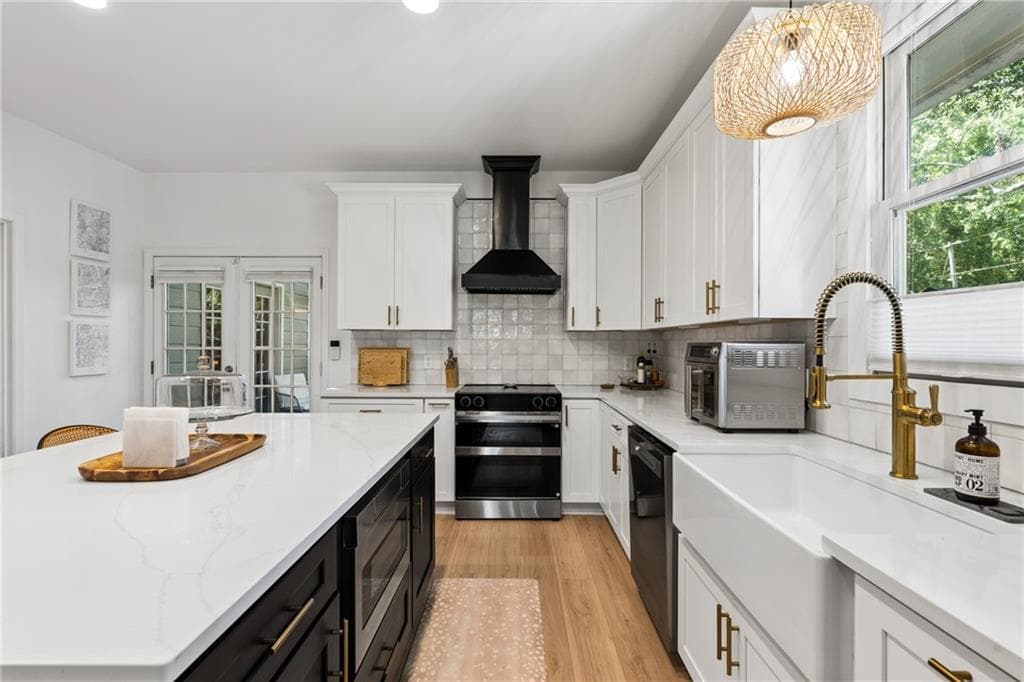 3 bedroom, 2 bathroom, 1,605 sq ft single family residence for sale at 1353 Meridian Street, Atlanta, GA 30317 — photo 10