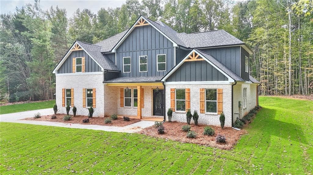 5 bedroom, 6 bathroom, 4,108 sq ft single family residence for sale at 299 Claiborne Way, Monroe, GA 30655 — photo 2