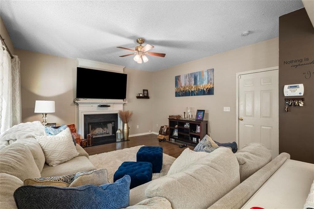 5 bedroom, 4 bathroom, 3,247 sq ft single family residence for sale at 2555 Kingsbrooke Lane, Duluth, GA 30097 — photo 4