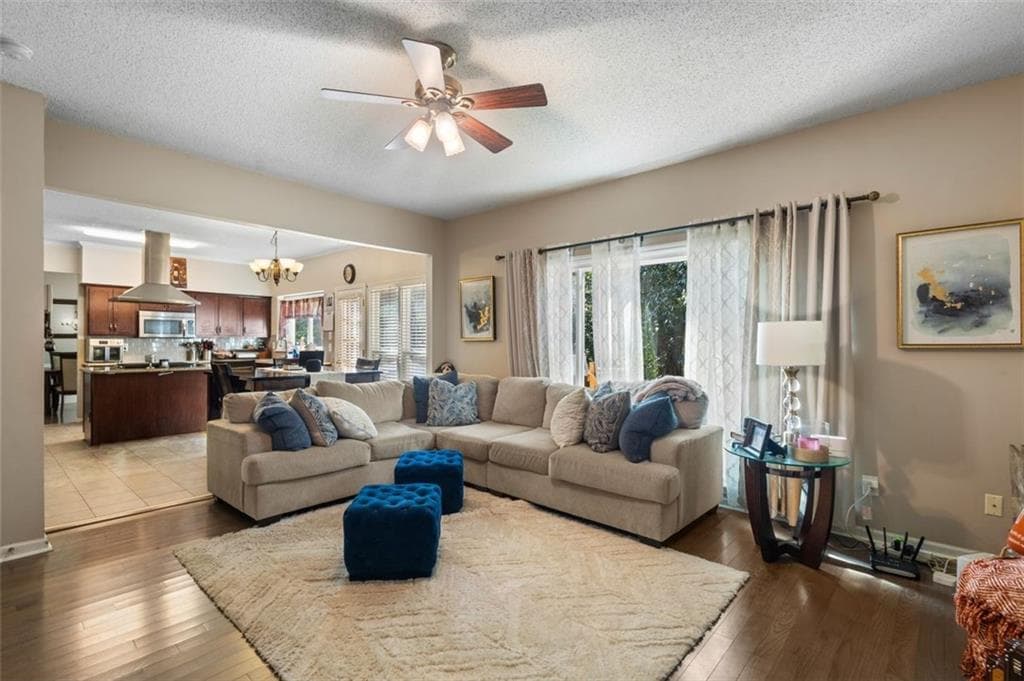 5 bedroom, 4 bathroom, 3,247 sq ft single family residence for sale at 2555 Kingsbrooke Lane, Duluth, GA 30097 — photo 3