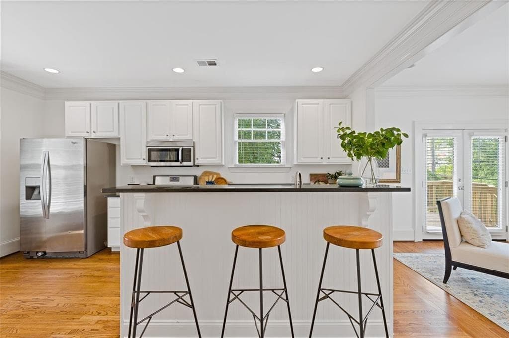 3 bedroom, 3 bathroom, 2,276 sq ft single family residence for sale at 341 Irwin Street, Atlanta, GA 30312 — photo 4