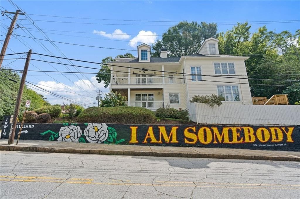 3 bedroom, 3 bathroom, 2,276 sq ft single family residence for sale at 341 Irwin Street, Atlanta, GA 30312 — photo 6