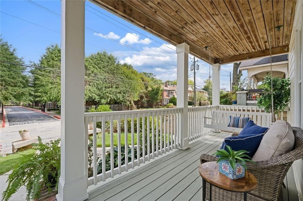 3 bedroom, 3 bathroom, 2,276 sq ft single family residence for sale at 341 Irwin Street, Atlanta, GA 30312 — photo 8