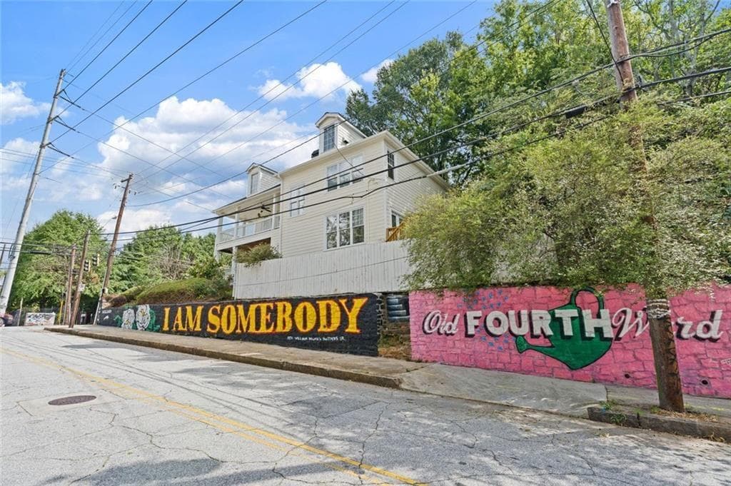 3 bedroom, 3 bathroom, 2,276 sq ft single family residence for sale at 341 Irwin Street, Atlanta, GA 30312 — photo 9