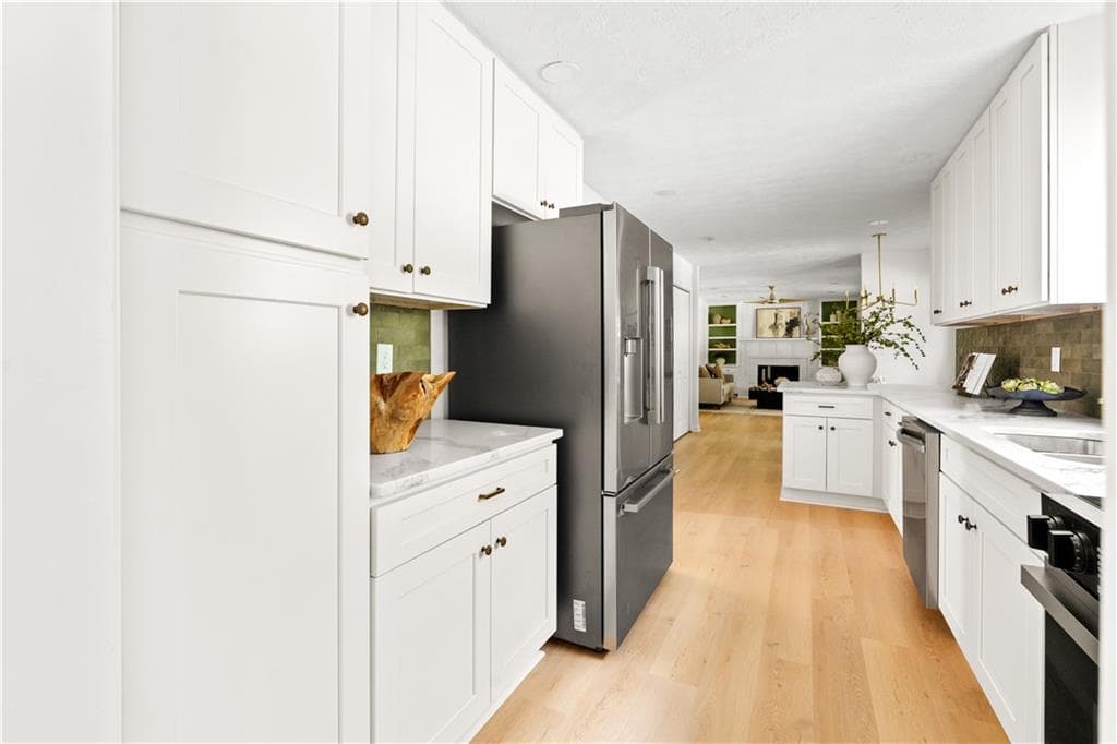 4 bedroom, 3 bathroom, 2,348 sq ft single family residence for sale at 2196 Lunceford Lane, Lilburn, GA 30047 — photo 10