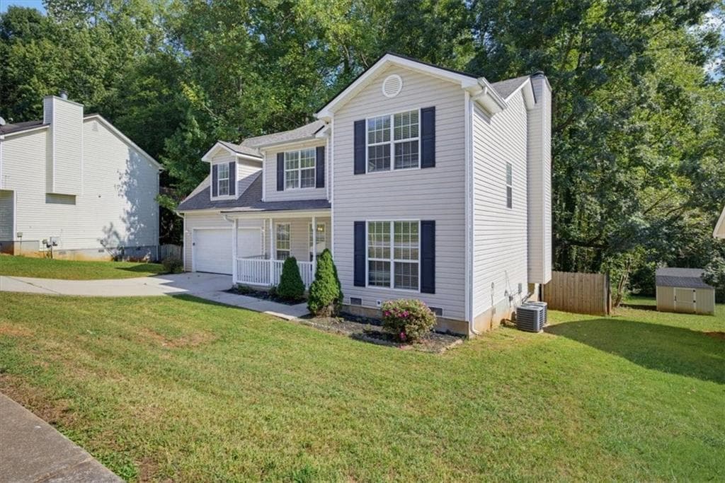 4 bedroom, 3 bathroom, 2,146 sq ft single family residence for sale at 454 Saddle Shoal Trail, Lawrenceville, GA 30046 — photo 3