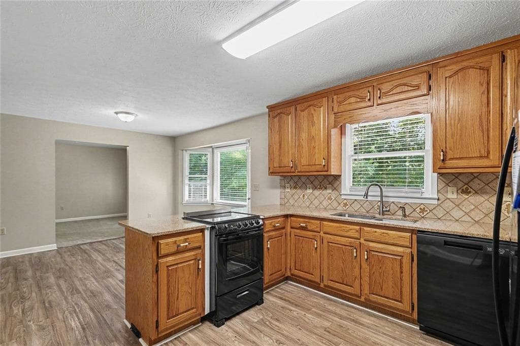 3 bedroom, 2 bathroom, 2,122 sq ft single family residence for sale at 8953 E Carroll Road, Winston, GA 30187 — photo 4
