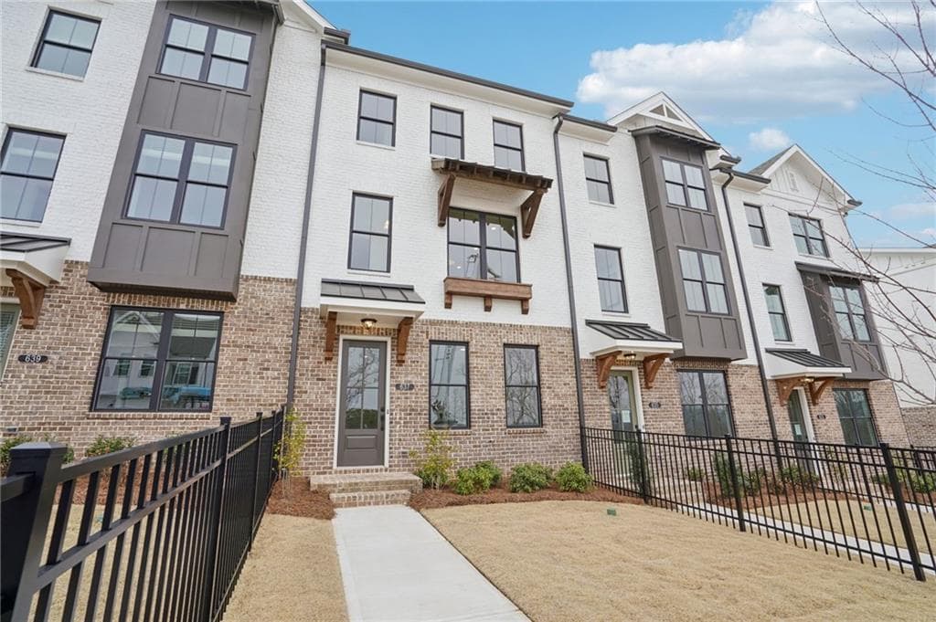 3 bedroom, 4 bathroom, 2,004 sq ft townhouse under contract at 657 Silva Street 141, Cumming, GA 30040 — photo 6