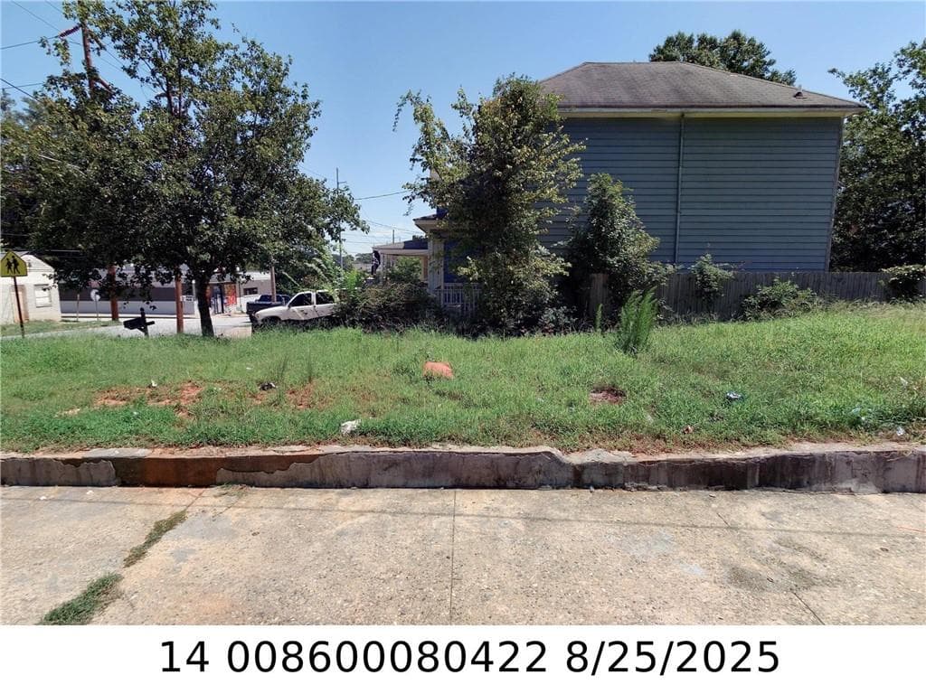 single family residence for sale at 558 Rockwell Street, Atlanta, GA 30310 — photo 2