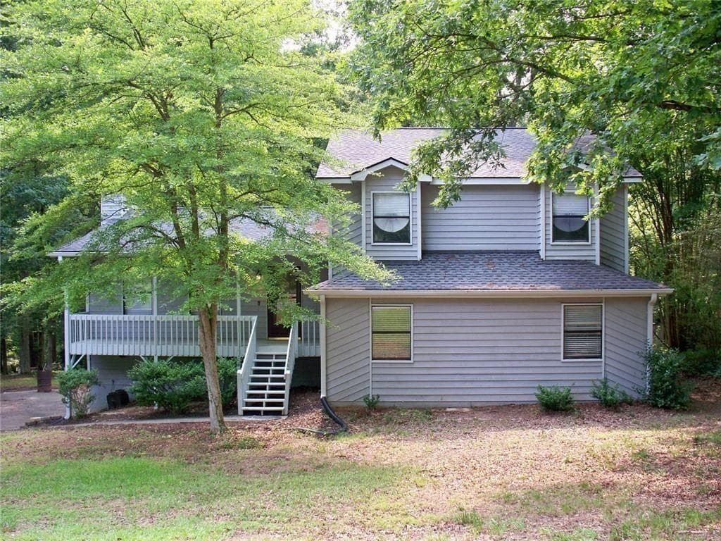 3 bedroom, 3 bathroom, 2,304 sq ft single family residence for sale at 219 Park Avenue, Woodstock, GA 30188 — photo 3