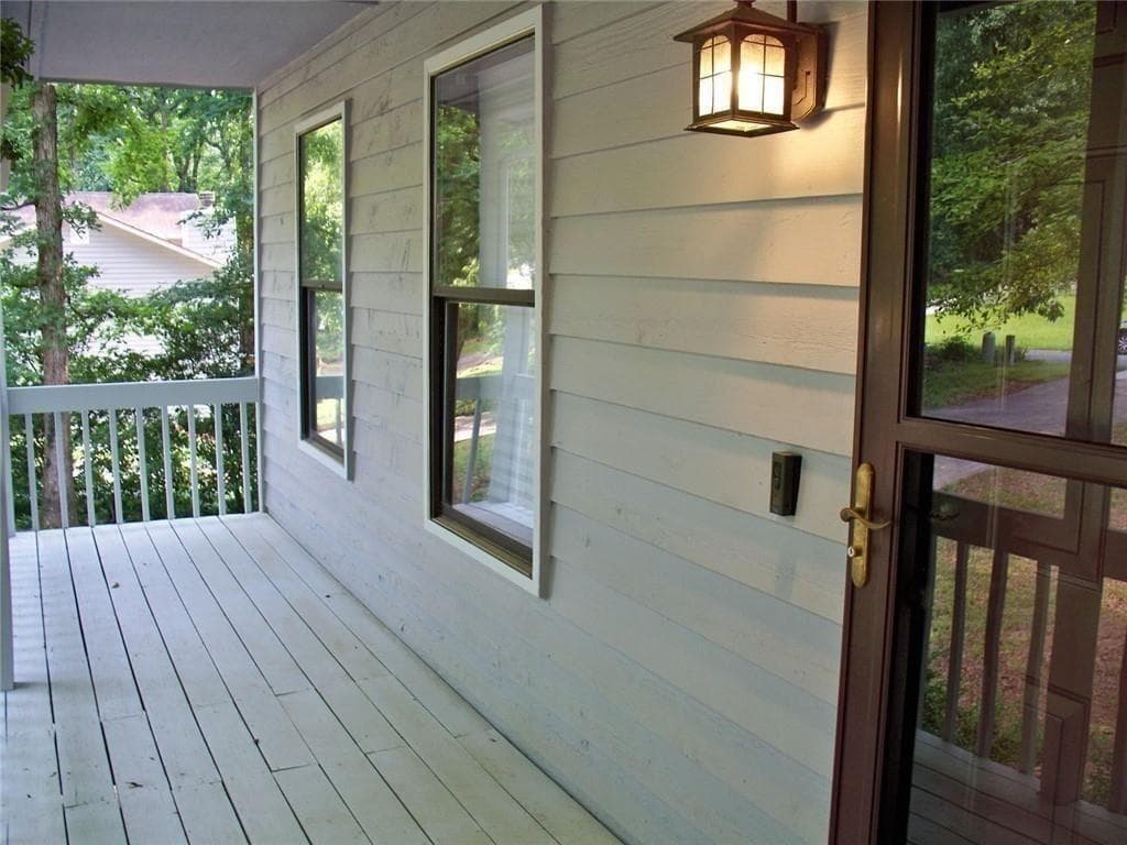 3 bedroom, 3 bathroom, 2,304 sq ft single family residence for sale at 219 Park Avenue, Woodstock, GA 30188 — photo 5