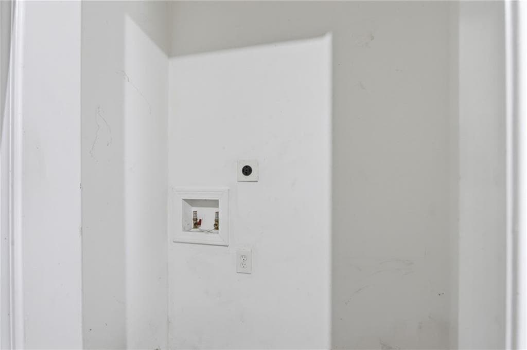 3 bedroom, 3 bathroom, 1,100 sq ft single family residence for sale at 4366 Glenwood Parkway, Decatur, GA 30032 — photo 10