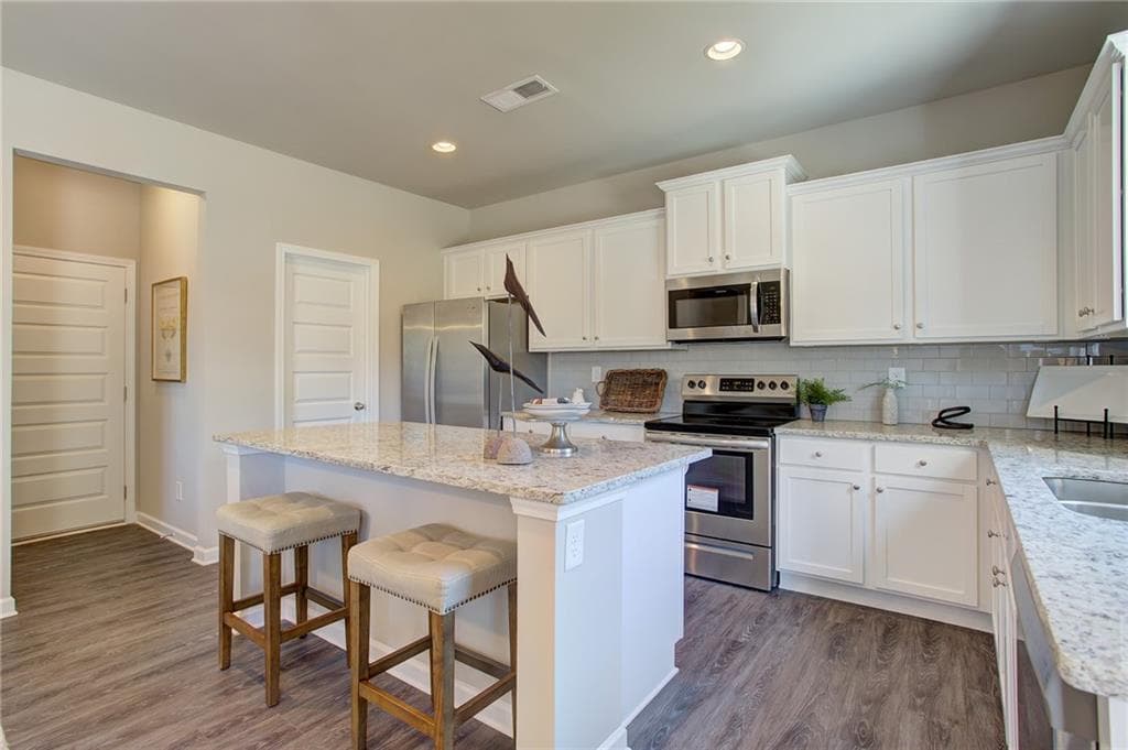 4 bedroom, 3 bathroom, 2,154 sq ft single family residence for sale at 15 Ruby Robin Road, Jefferson, GA 30549 — photo 9
