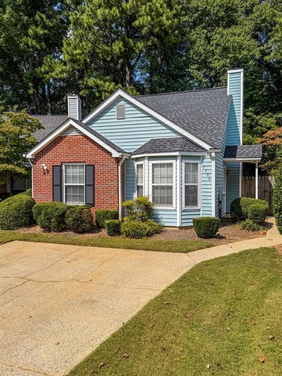 2 bedroom, 2 bathroom, 958 sq ft single family residence for sale at 2764 Saint Charles Lane, Kennesaw, GA 30144 — photo 3