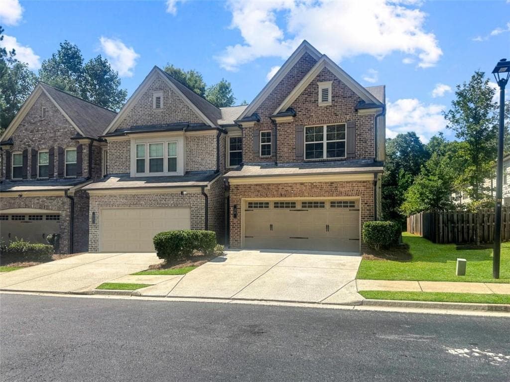3 bedroom, 3 bathroom, 1,821 sq ft townhouse for sale at 30 Holdings Drive, Lawrenceville, GA 30044 — photo 2