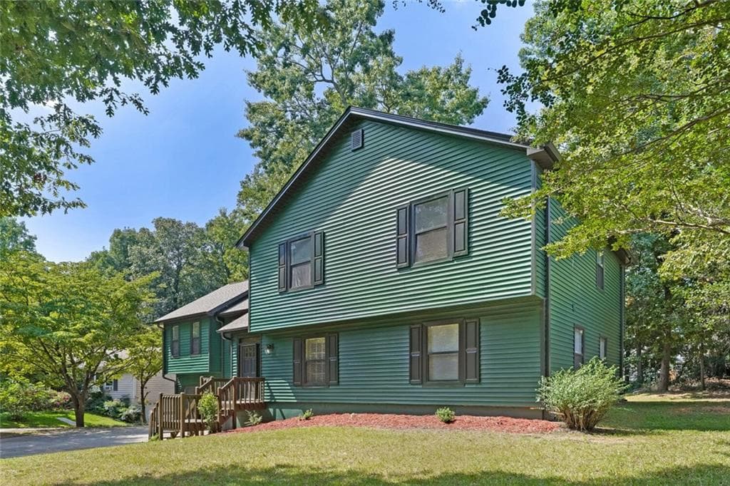 4 bedroom, 3 bathroom, 2,636 sq ft single family residence for sale at 972 Tyrell Drive, Austell, GA 30106 — photo 3