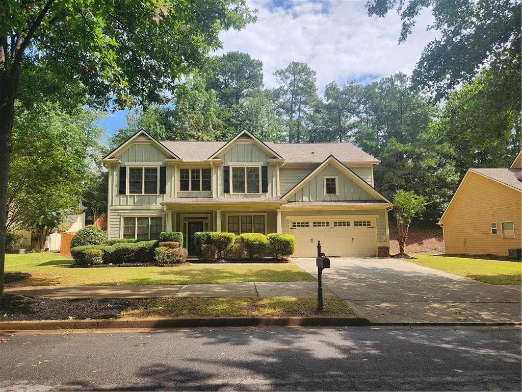 5 bedroom, 3 bathroom, 2,931 sq ft single family residence for sale at 3919 Grand Park Drive, Suwanee, GA 30024 — photo 2
