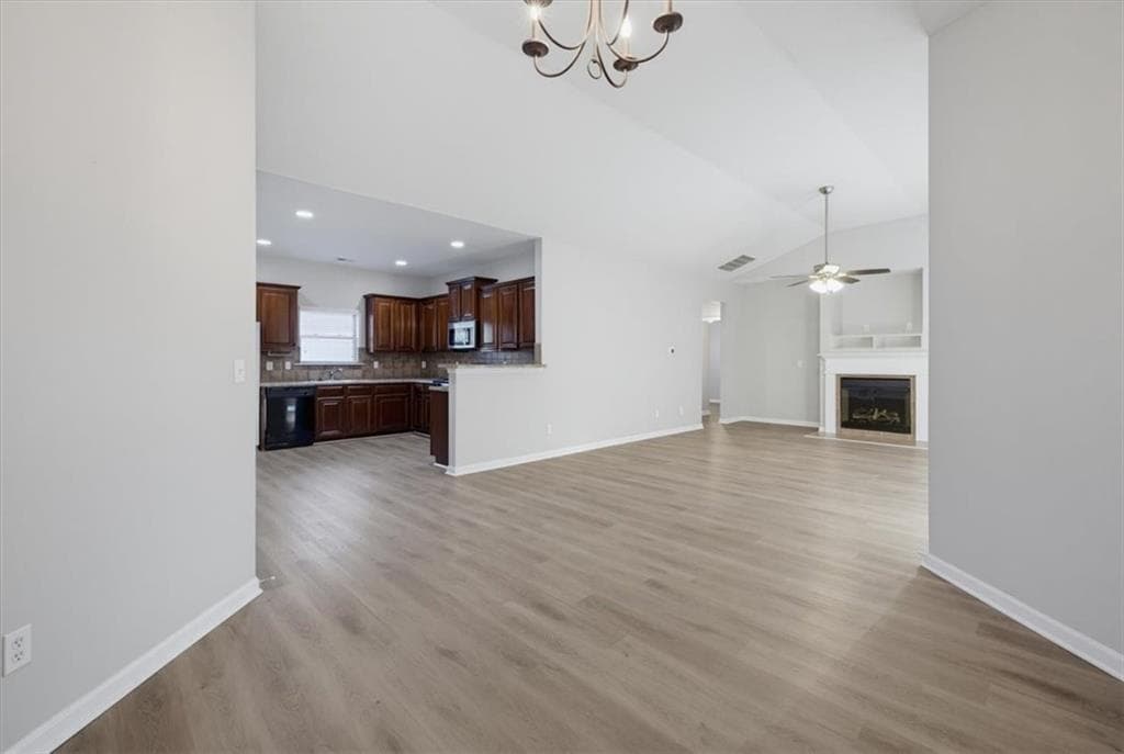 3 bedroom, 2 bathroom, 1,493 sq ft single family residence for sale at 7923 Bluefin Trail, Union City, GA 30291 — photo 10