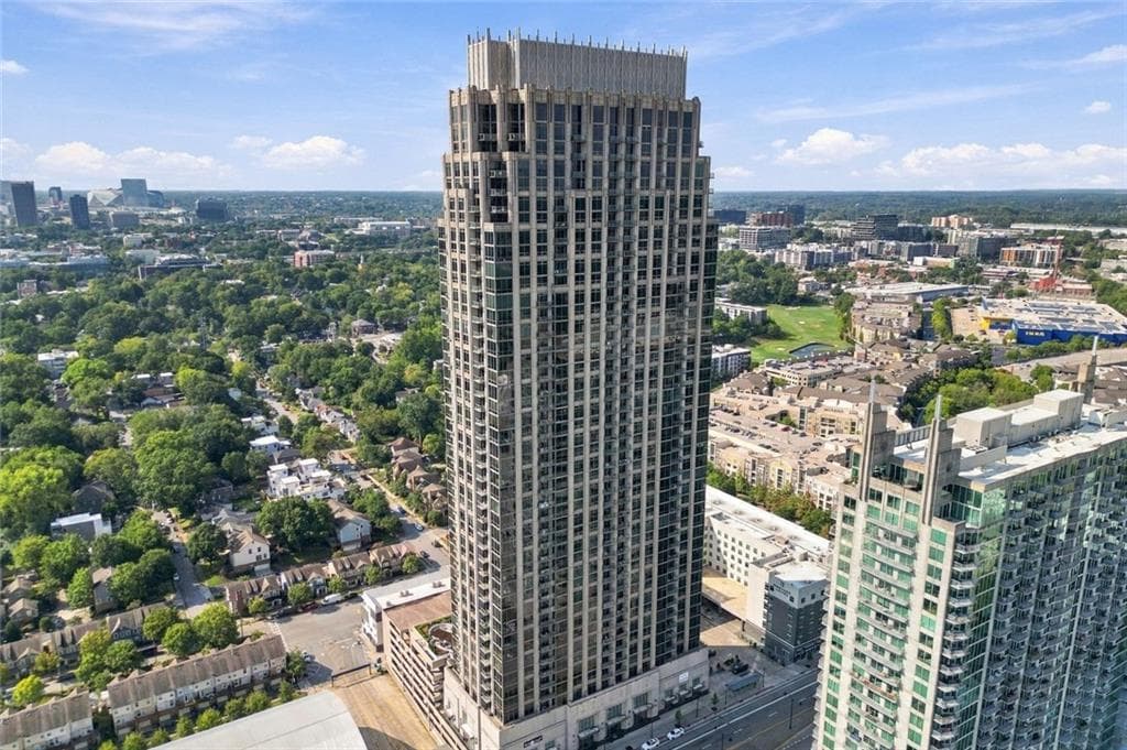2 bedroom, 3 bathroom, 1,535 sq ft condominium for sale at 270 17th Street 1001, Atlanta, GA 30363 — photo 2