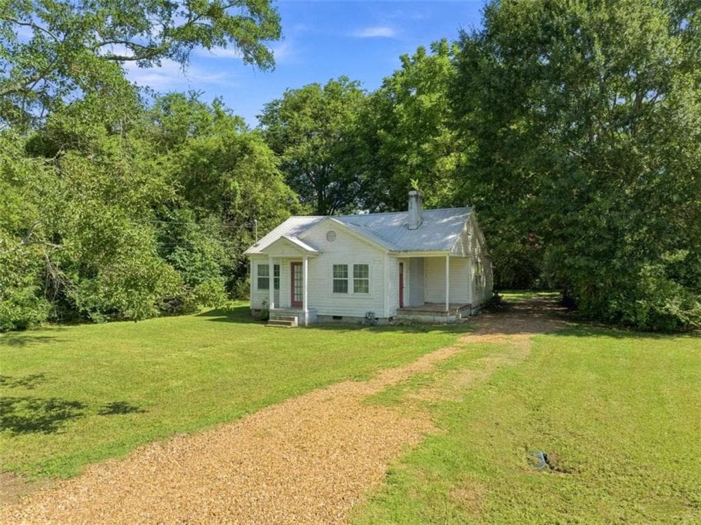 2 bedroom, 1 bathroom, 979 sq ft single family residence for sale at 100 1st Street, Summerville, GA 30747 — photo 2