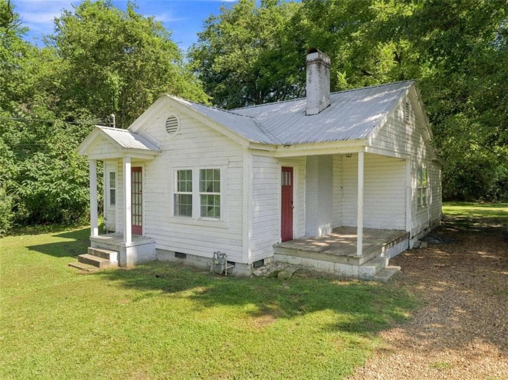 2 bedroom, 1 bathroom, 979 sq ft single family residence for sale at 100 1st Street, Summerville, GA 30747 — photo 3