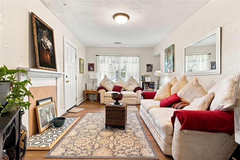 2 bedroom, 1 bathroom, 979 sq ft single family residence for sale at 100 1st Street, Summerville, GA 30747 — photo 5