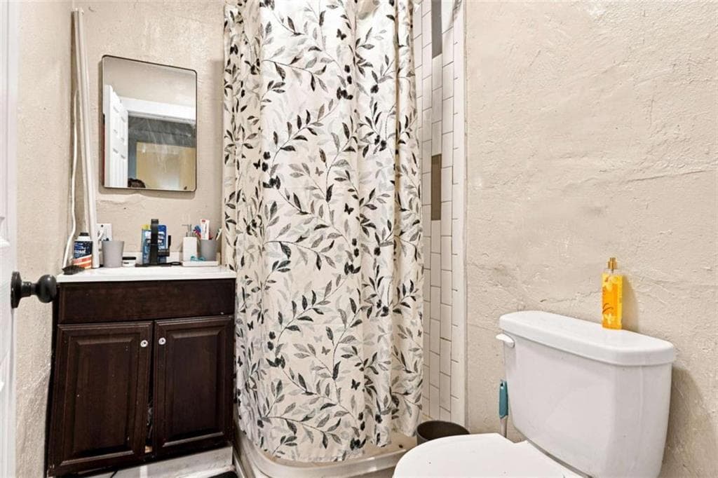 2 bedroom, 1 bathroom, 979 sq ft single family residence for sale at 100 1st Street, Summerville, GA 30747 — photo 9