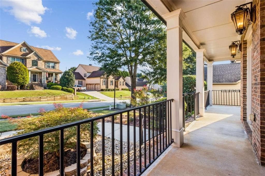6 bedroom, 5 bathroom, 4,862 sq ft single family residence for sale at 917 Wallace Falls Drive, Braselton, GA 30517 — photo 5