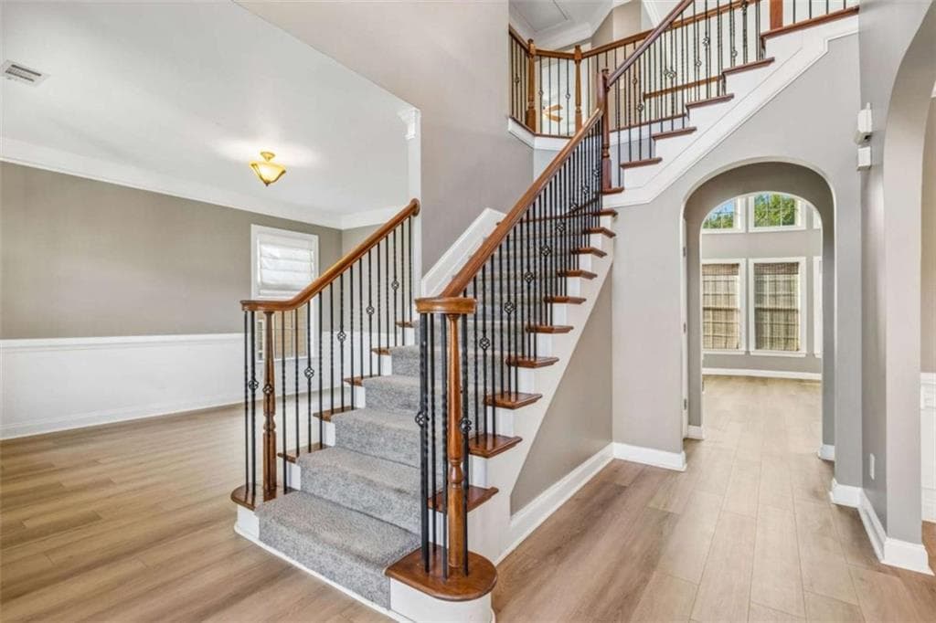 6 bedroom, 5 bathroom, 4,862 sq ft single family residence for sale at 917 Wallace Falls Drive, Braselton, GA 30517 — photo 7