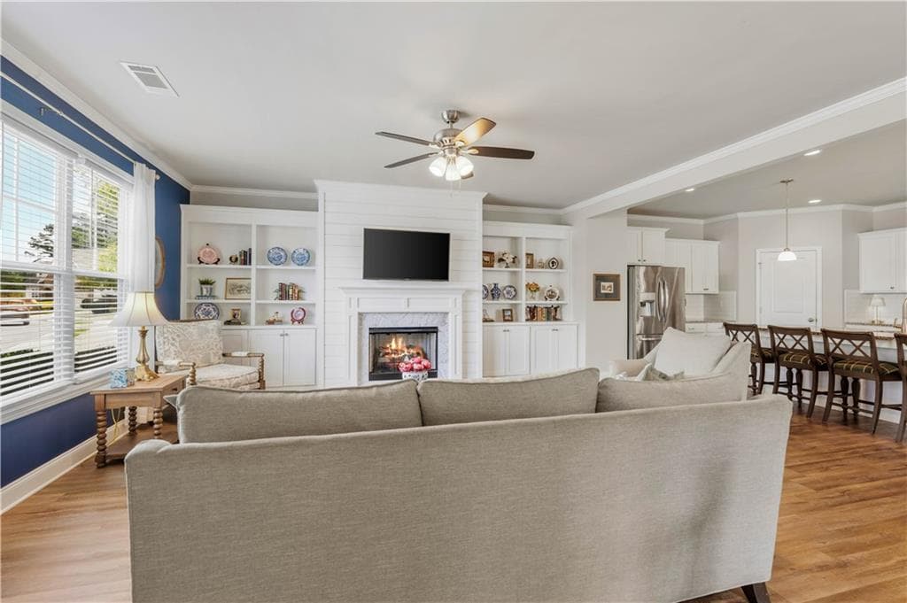 3 bedroom, 3 bathroom, 2,120 sq ft single family residence for sale at 5200 Parkwood Drive, Flowery Branch, GA 30542 — photo 8