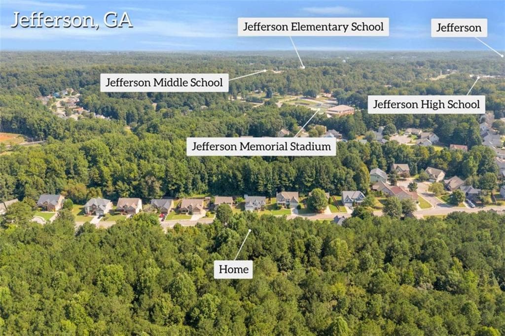 4 bedroom, 3 bathroom, 2,352 sq ft single family residence for sale at 383 Spinner Drive, Jefferson, GA 30549 — photo 5