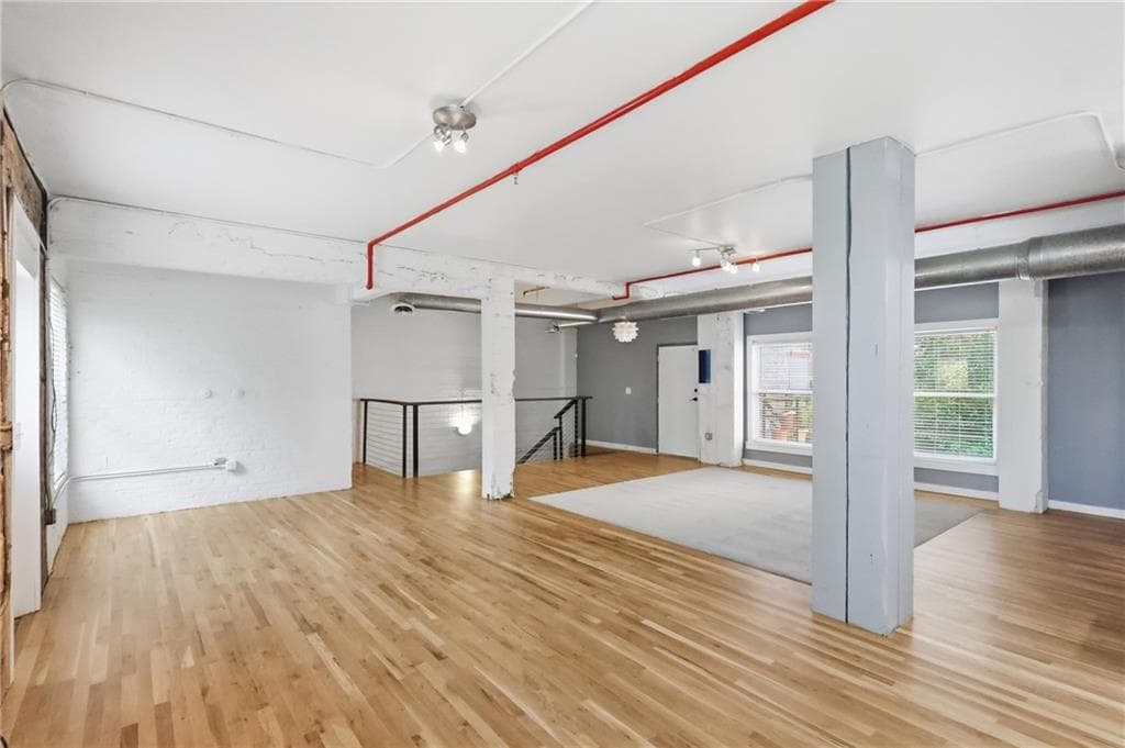 1 bedroom, 1 bathroom, 1,900 sq ft condominium for sale at 244 Peters Street 10, Atlanta, GA 30313 — photo 4