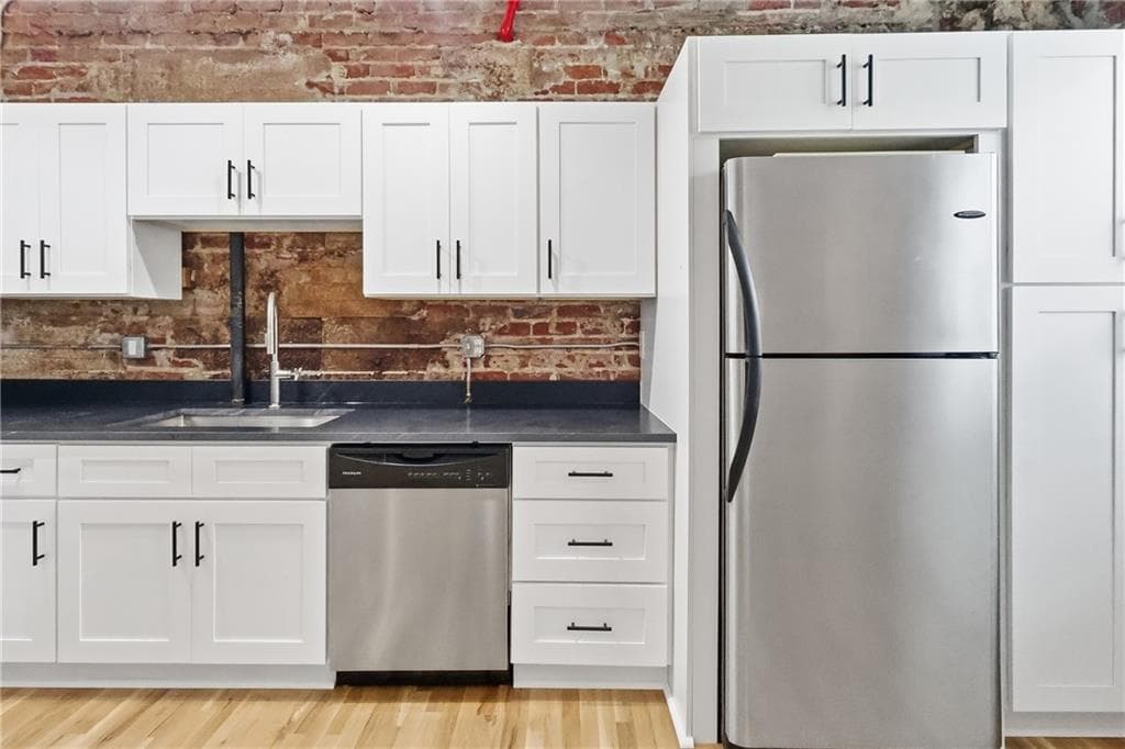 1 bedroom, 1 bathroom, 1,900 sq ft condominium for sale at 244 Peters Street 10, Atlanta, GA 30313 — photo 10