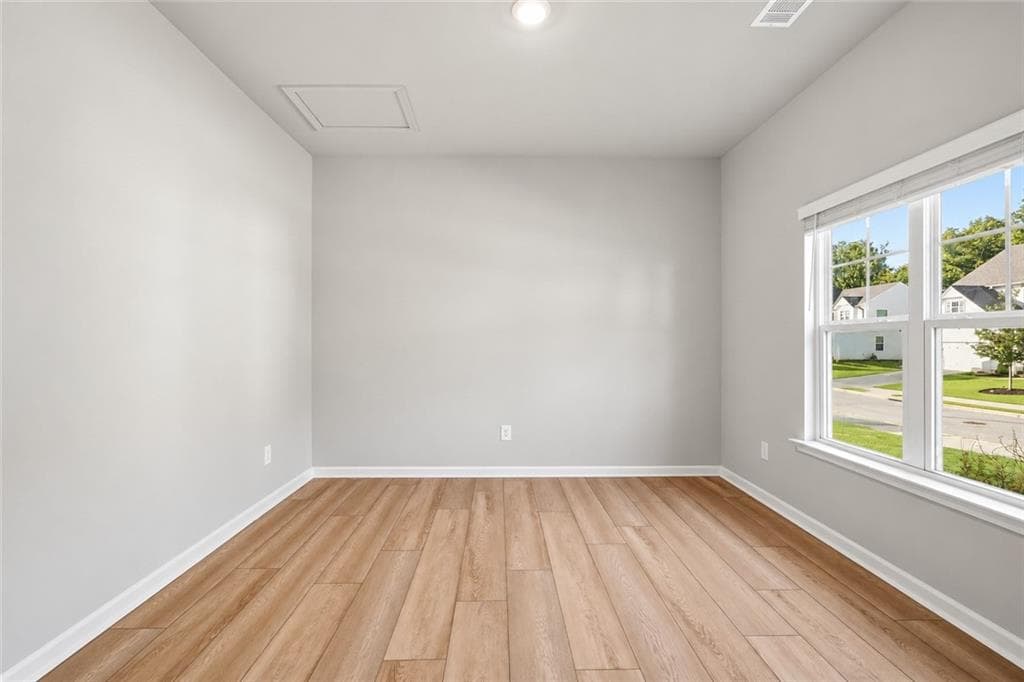 4 bedroom, 3 bathroom, 2,234 sq ft single family residence for sale at 517 Edgemore Road, Canton, GA 30114 — photo 6