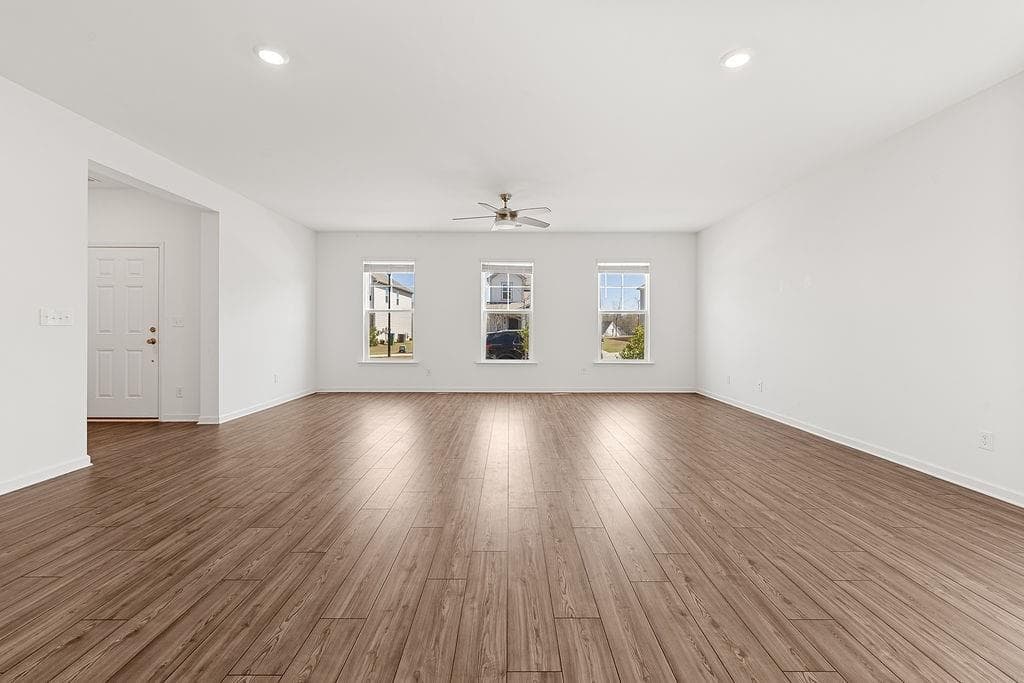 4 bedroom, 3 bathroom, 2,330 sq ft single family residence for rent at 469 Golden eagle pkwy, Braselton, GA 30517 for $2,200 a month — photo 10