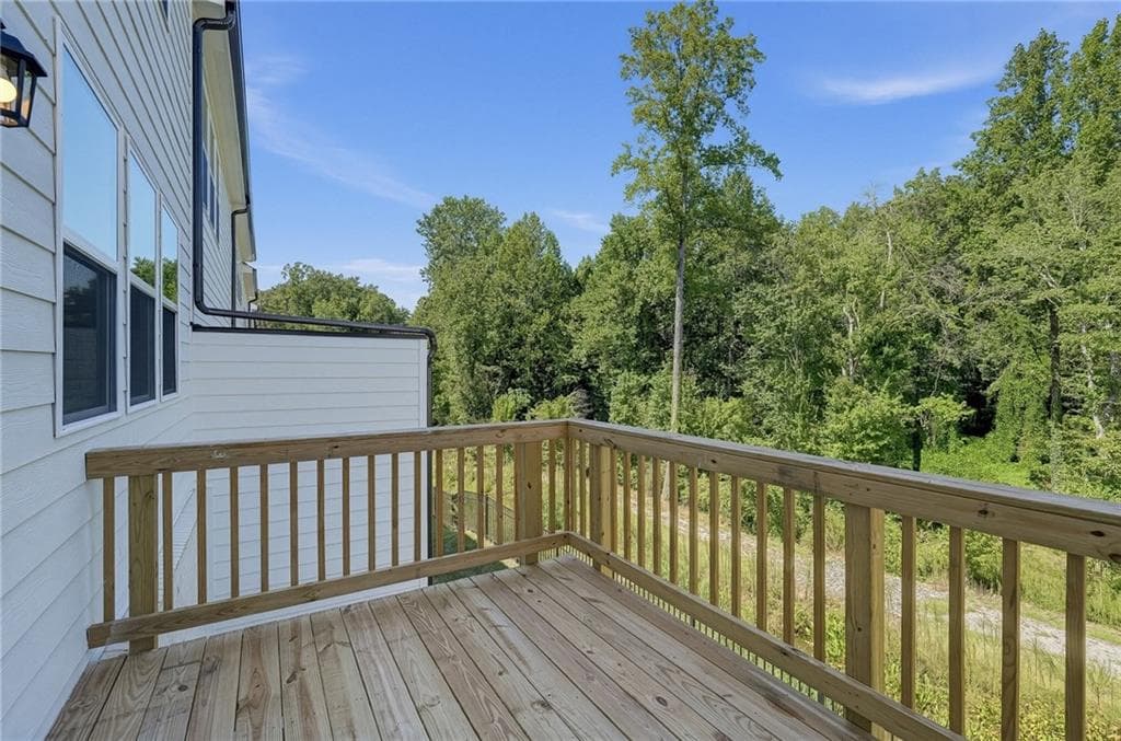 3 bedroom, 3 bathroom, 1,810 sq ft townhouse for sale at 2564 States Avenue, Doraville, GA 30360 — photo 4