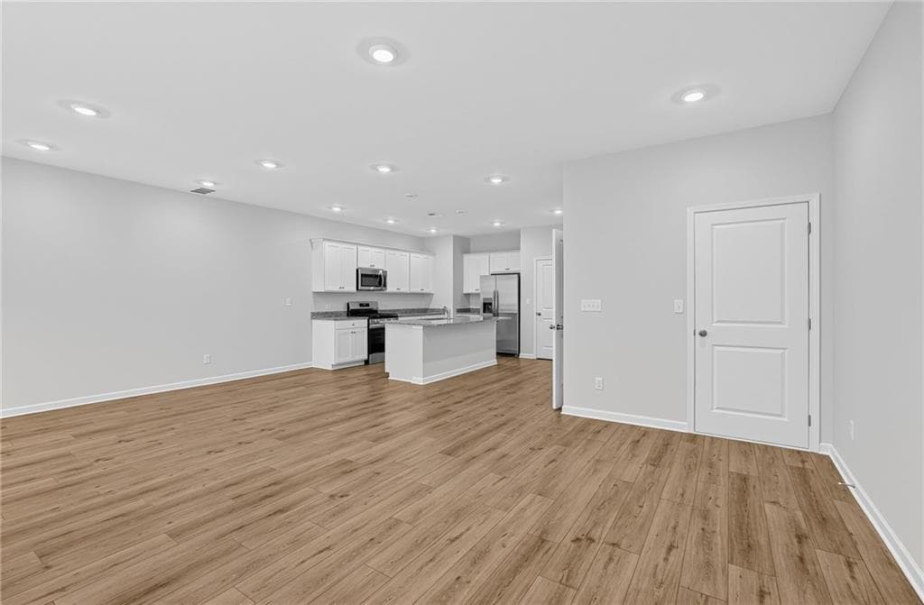 3 bedroom, 3 bathroom, 1,810 sq ft townhouse for sale at 2564 States Avenue, Doraville, GA 30360 — photo 7