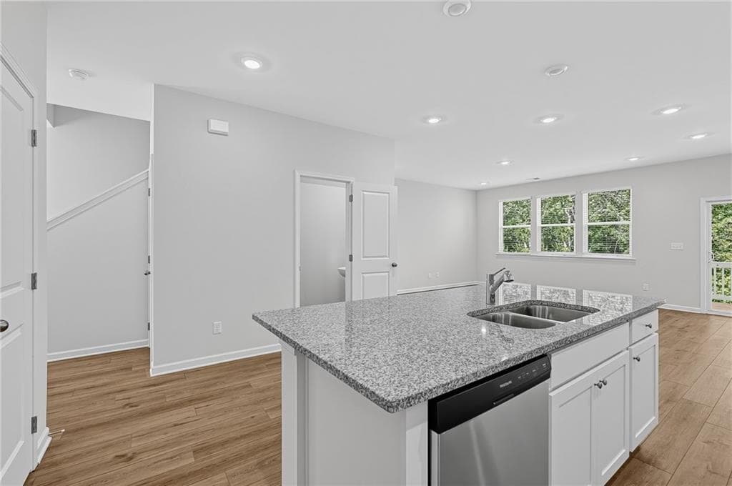3 bedroom, 3 bathroom, 1,810 sq ft townhouse for sale at 2564 States Avenue, Doraville, GA 30360 — photo 9
