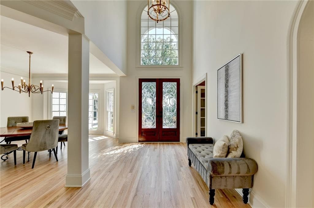 5 bedroom, 6 bathroom, 6,087 sq ft single family residence for sale at 7060 Redcliff Court, Suwanee, GA 30024 — photo 3