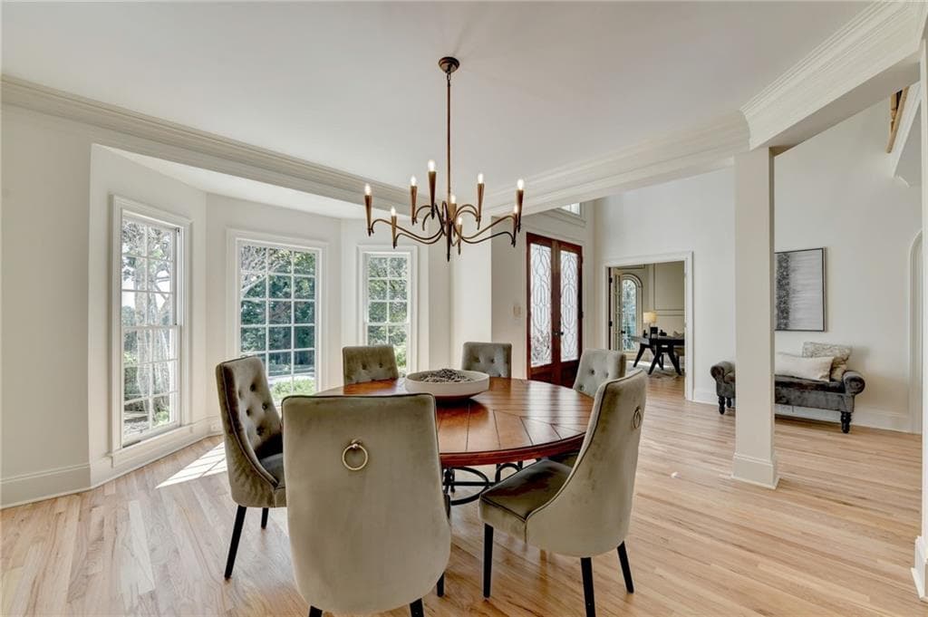 5 bedroom, 6 bathroom, 6,087 sq ft single family residence for sale at 7060 Redcliff Court, Suwanee, GA 30024 — photo 5