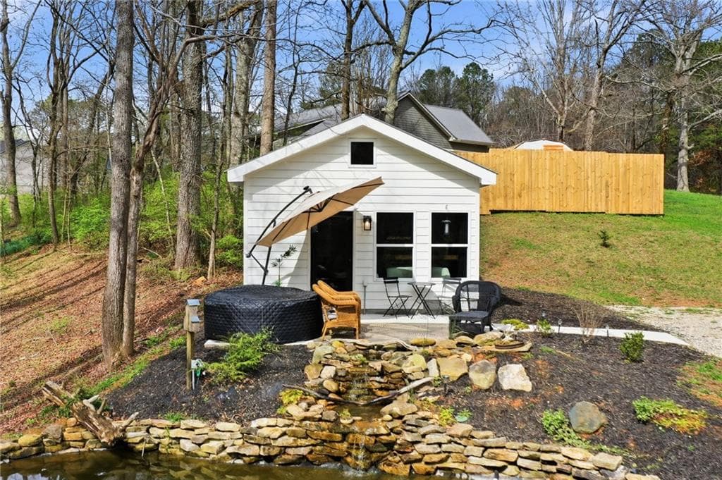 1 bedroom, 1 bathroom, 288 sq ft single family residence for sale at 710 Lumber Company Road, Talking Rock, GA 30175 — photo 6
