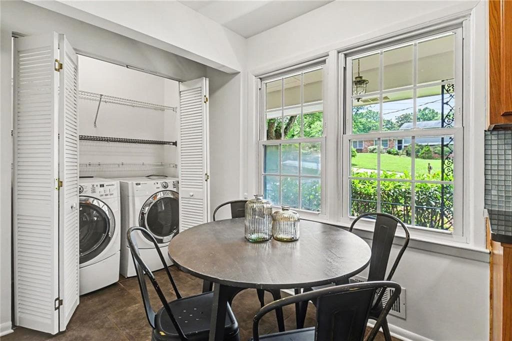 4 bedroom, 2 bathroom, 1,700 sq ft single family residence for sale at 2632 Laurel Ridge Drive, Decatur, GA 30033 — photo 9