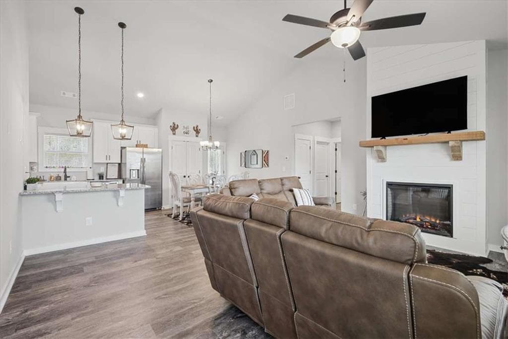 3 bedroom, 2 bathroom, 1,297 sq ft single family residence for sale at 466 Mount Zion Church Road, Tallapoosa, GA 30176 — photo 9